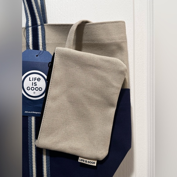 New Life Is Good Everyday Tote / Bag - Picture 5 of 8